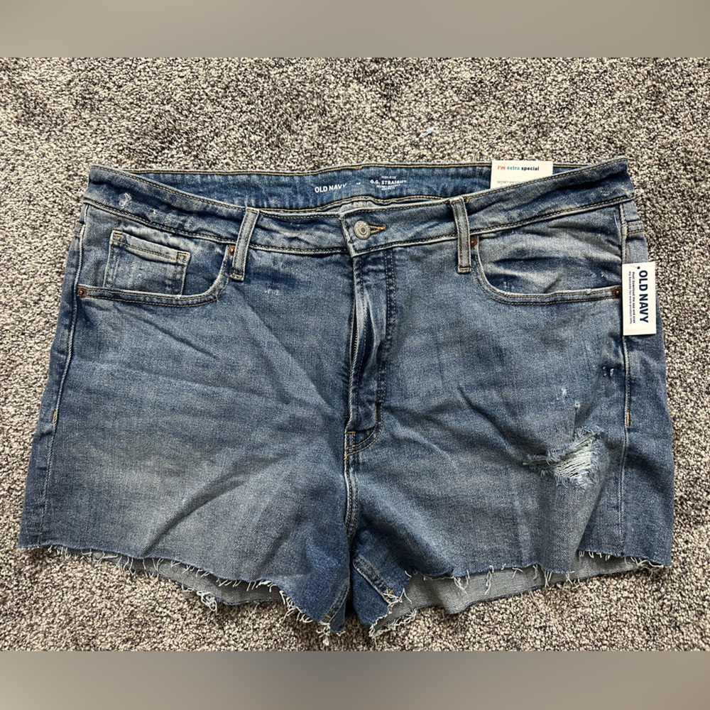 NWT Size 18 Old Navy OG straight denim shorts